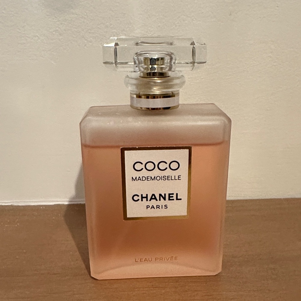 CHANEL Coco Mademoiselle L'Eau Privée - Soft Pink